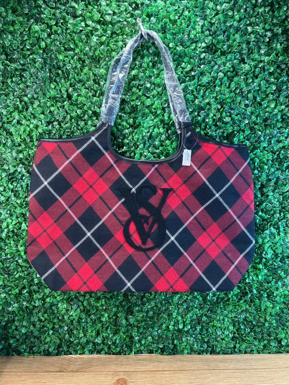 Victoria’s Secret Plaid Holiday Red Tote VS Monogram Logo Bag Fleece NWT